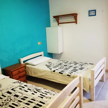 Casa de hóspedes Surfhouse Famara 2*