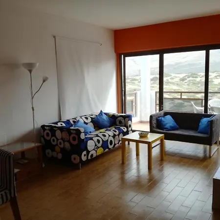 Casa de hóspedes Surfhouse Famara Teguise (Lanzarote)