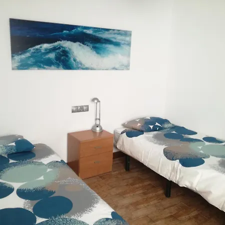 Surfhouse Famara Gasthof Teguise (Lanzarote)