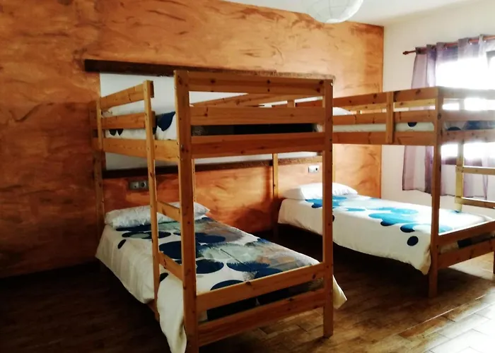 Surfhouse Famara 게스트하우스 2*